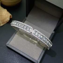 新款天然海蓝宝手镯S925银镶嵌主石3*5mm百搭网红爆款女饰批发