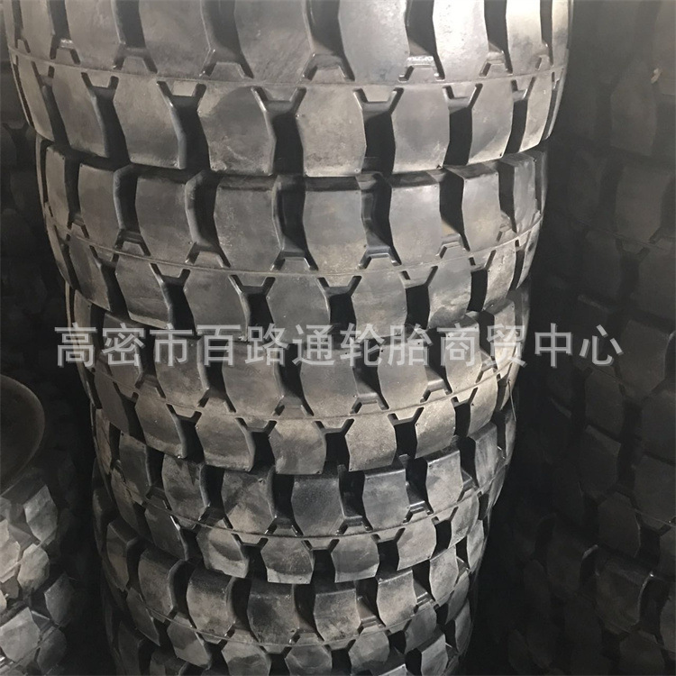 叉车轮胎825-12  3.5吨 实心胎