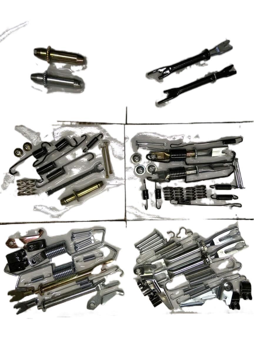 Suministro de fábrica coche L2004600A139 kit de reparación de frenos kit de reparación de ajuste de freno trasero freno de tambor reparación de automóviles