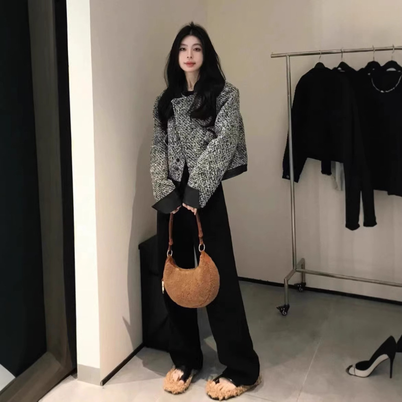 Autumn and Winter Short Tweed Coat with Color-Blocking, Loose-Fitting Short Woolen Jacket, Japanese and Korean Casual Jacket, Direct from the Factory Autumn and Winter Short Tweed Coat with Color-Blocking, Loose-Fitting Short Woolen Jacket, Japanese and Korean Casual Jacket, Direct from the Factory