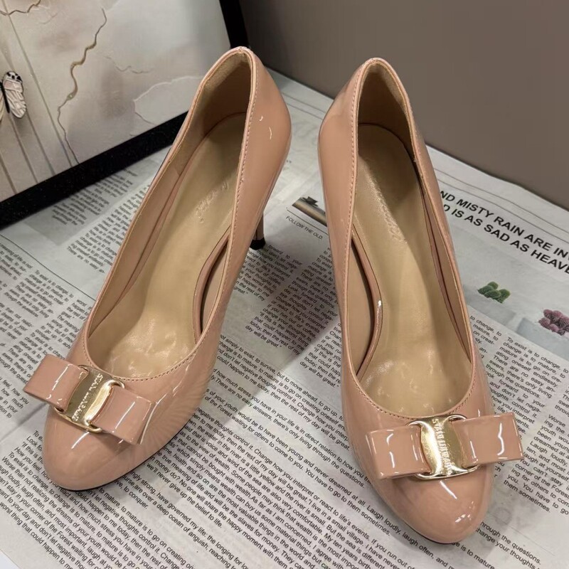 European and American Classic Patent Leather Bow Flat Women's Shoes with Chunky Mid-Heel Round Toe Versatile Fashion Women's Shoes for Spring and Autumn