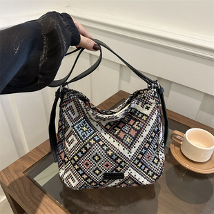 Large Capacity Student Class Bag 2024 New Fashion Commuter Tote Bag Women's Ins Ethnic Style Single Shoulder Handbag