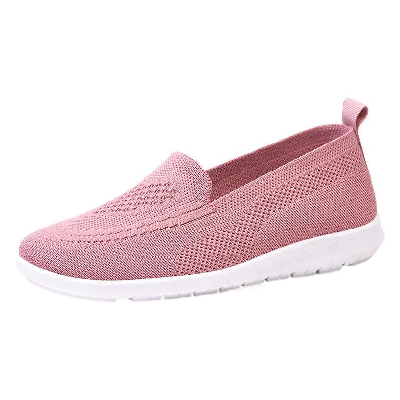 Zapatos de tela antiguos de Beijing 2025, nuevos zapatos de mujer, zapatos planos informales transpirables, zapatos de suela suave de una pierna para mamá, zapatos informales