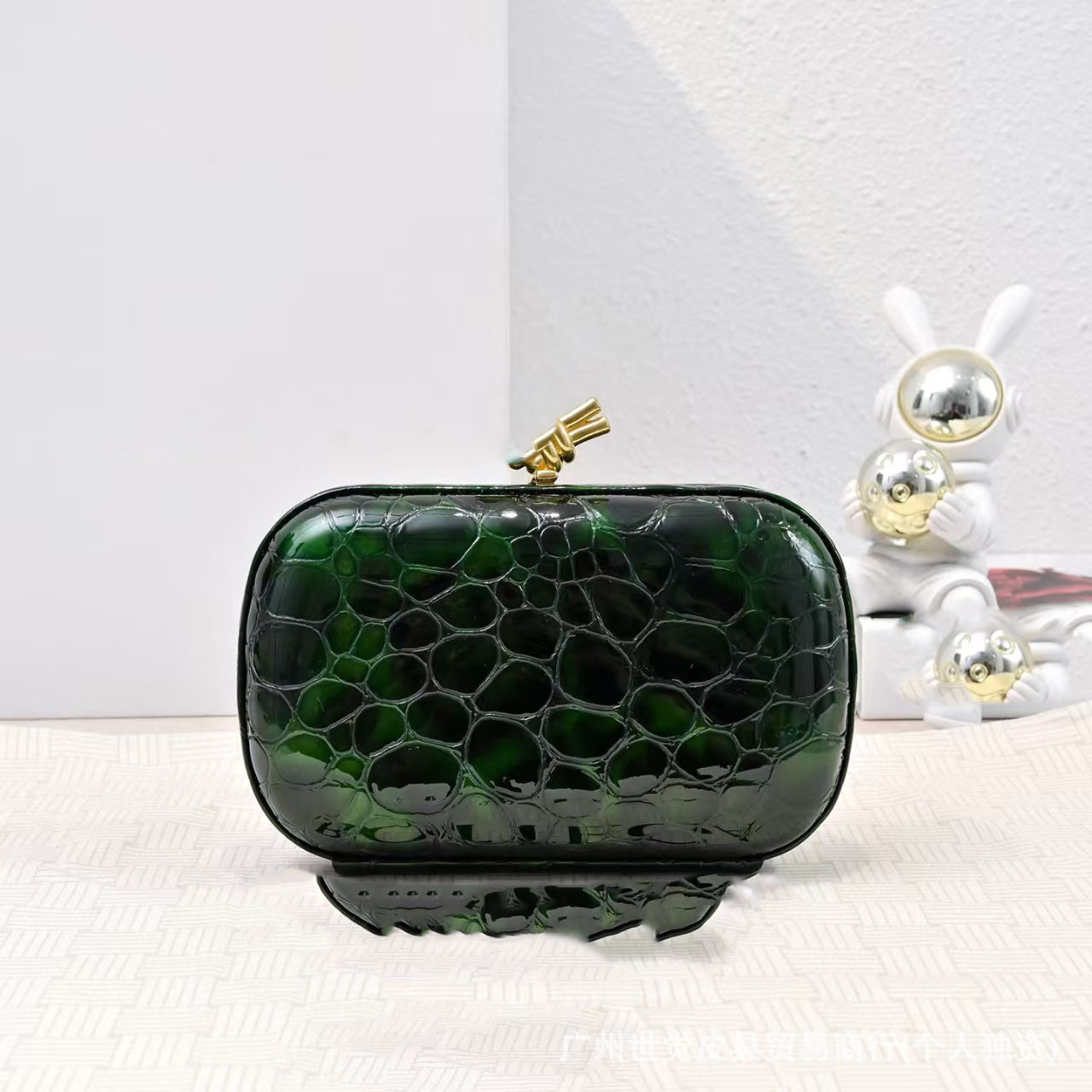 2025 New Crocodile Embossed Women's Wallet Small Square Bag Original Sheepskin Versatile Banquet Clutch Shoulder Evening Bag - Thumbnail 2