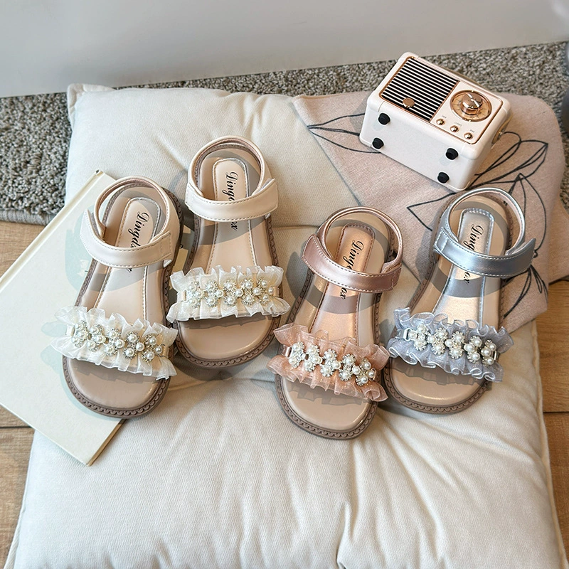 Девушки модные кроссовки принцессы со стразами 2025 лето новая корейская версия детских сандалий с открытым носком милые пляжные туфли