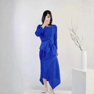 三宅褶皱女装不规则纯色套装源头工厂现货拿货批发多色可选可预售