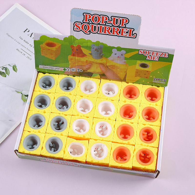 Red celebridad en línea barraca de productos pequeños juguetes luminosos jardín de infantes recompensas anillo de niños Yiwu barraca de productos pequeños