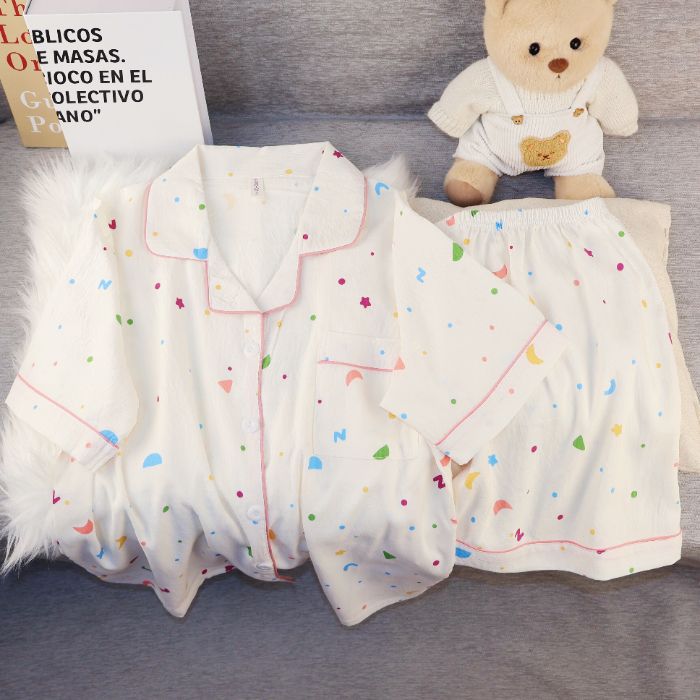Pijamas de algodón nubes al por mayor transfronterizos de mujeres pantalones cortos de mangas cortas de verano nuevos cardigans con solapas de dibujos animados lindos cubiertas de ropa para el hogar