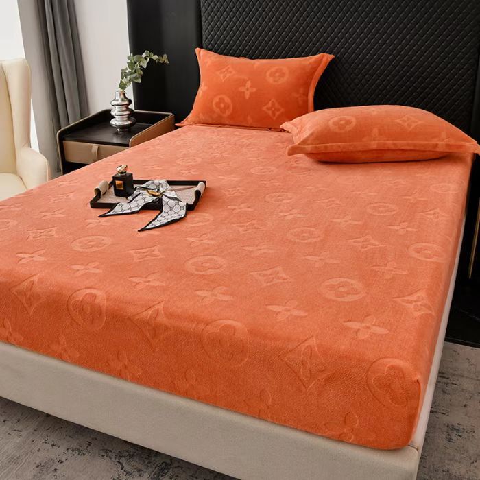 Winter thickened cut flower milk velvet bed hat coral velvet Simmons protective cover plus velvet cover all-inclusive bedspread three-piece set