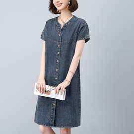 牛仔连衣裙女夏天薄款2025年新款中年妈妈宽松休闲V领中长款裙子