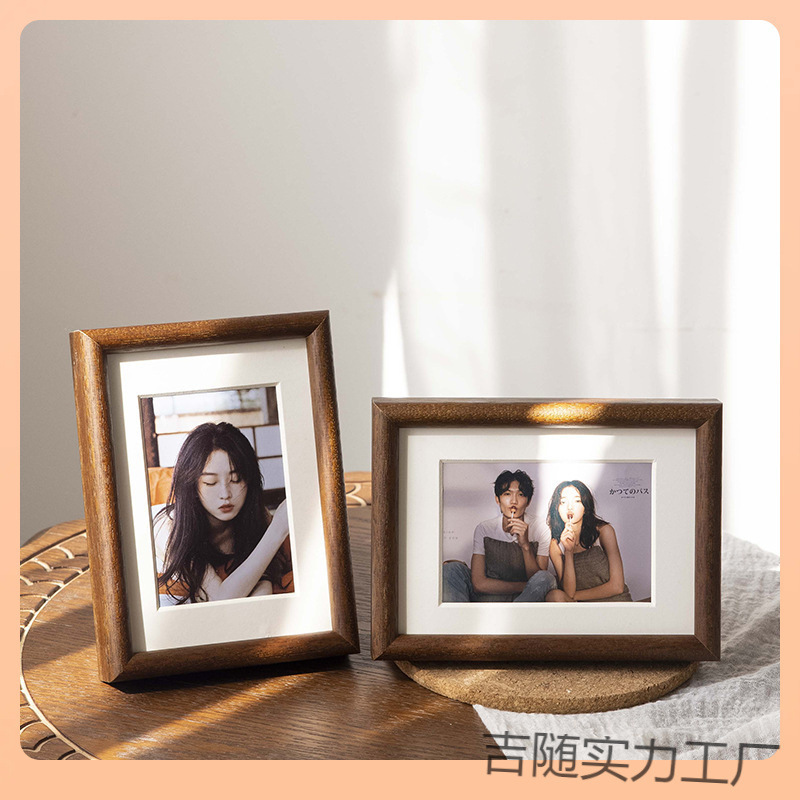 Creative Solid Wood Photo Frame Display Walnut Texture Ornament Photo Printing Made into 6X6 Inch 7 Couple Wedding Photo Desktop Display