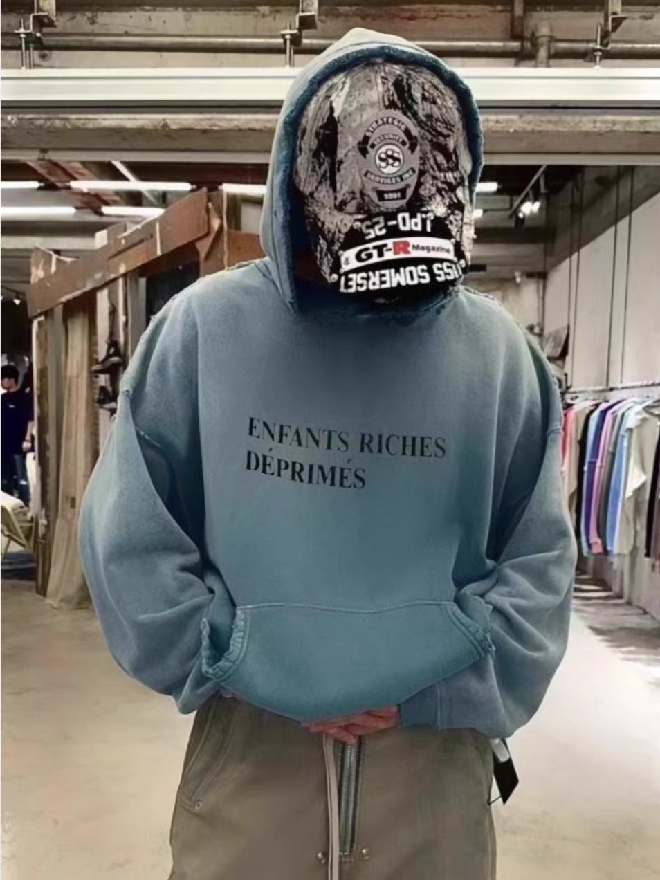 ERD GRJKD シックなリッチボーイ風ウォッシュ加工ダメージ加工ヘビーウェイトフーディーカジュアルルーズパーカー メンズ