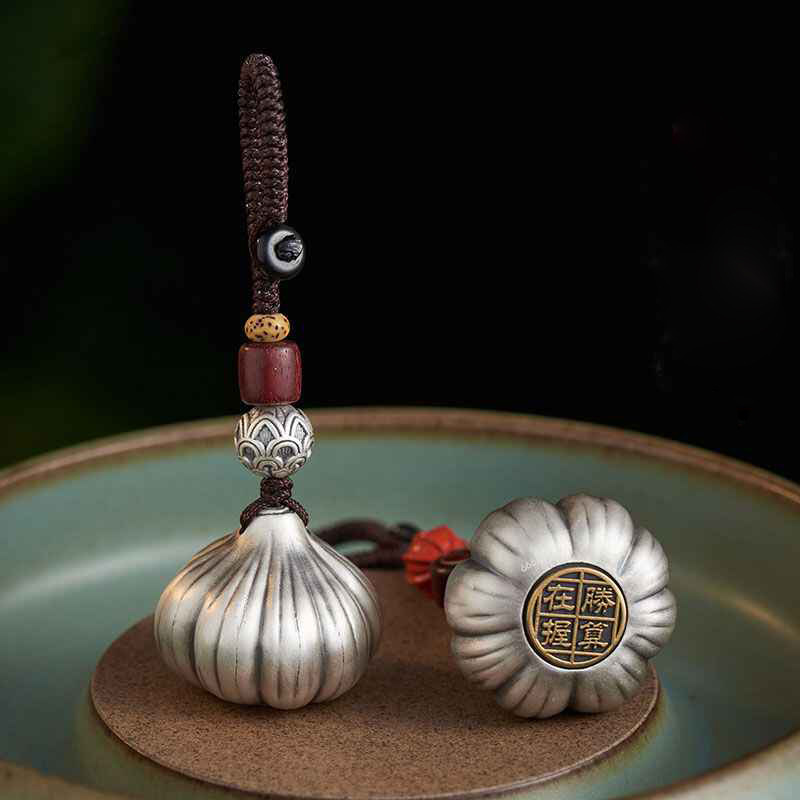 Vintage Ethnic Style Keychain with a Sense of Old Craftsmanship, Niche Design, Direct Sales from the Manufacturer