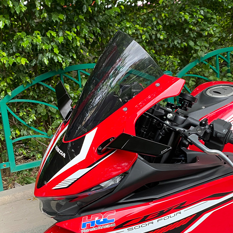 Suitable for Honda CBR500R Four-cylinder motorcycles, this is a modified, high-mounted, sporty-style front windshield and fairing