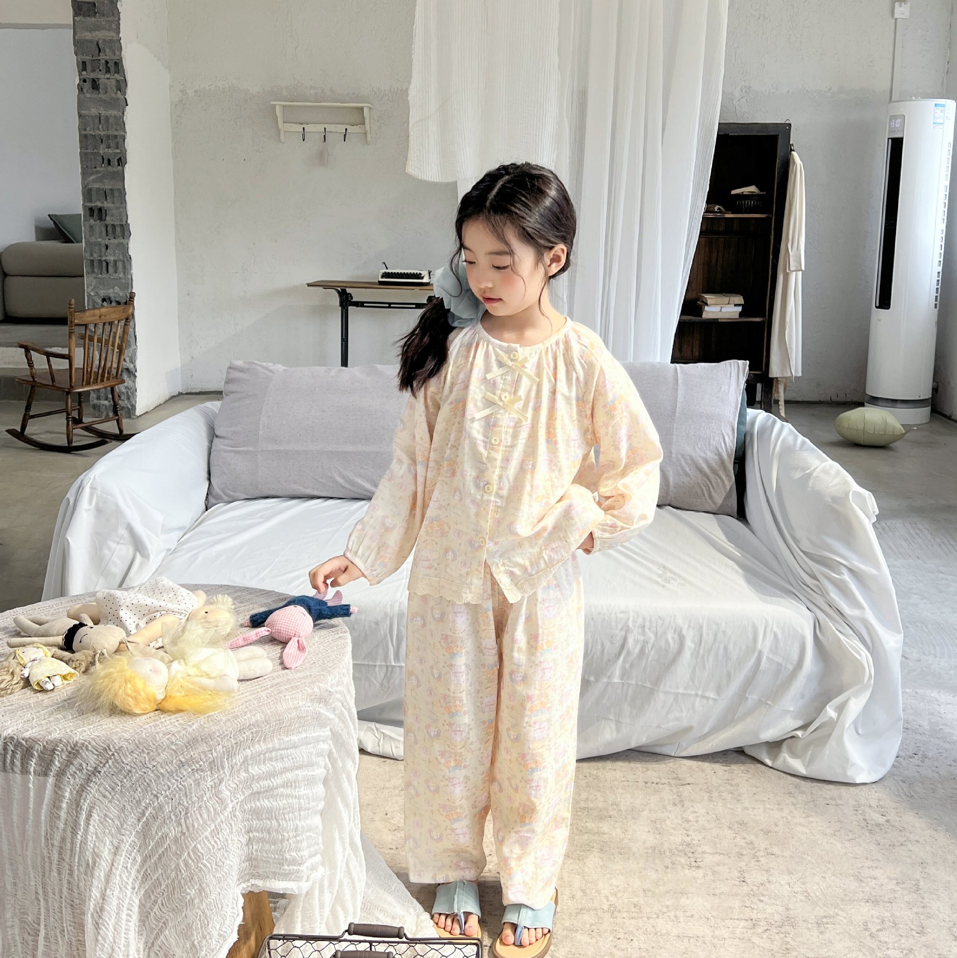 Pure cotton cloud yarn suit cat and dog flower language