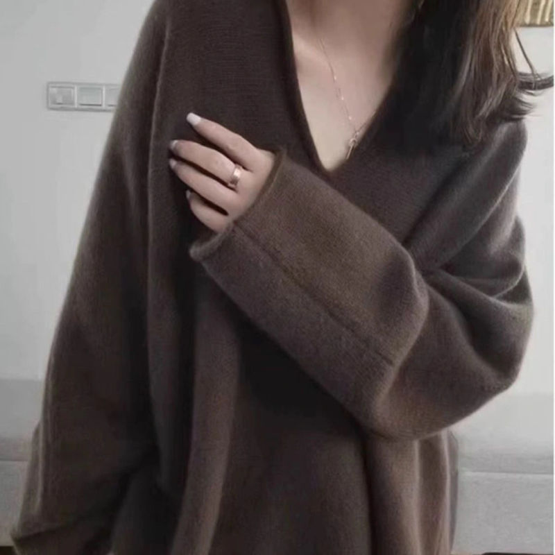 法式宽松慵懒V领针织衫女秋冬季新款设计感小众黑色套头长袖毛衣|undefined