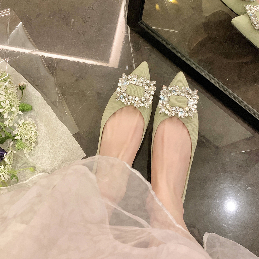 葡萄妈同款 圆舞曲～尖头水钻方扣v口芭蕾平底鞋女粗跟单鞋春季款