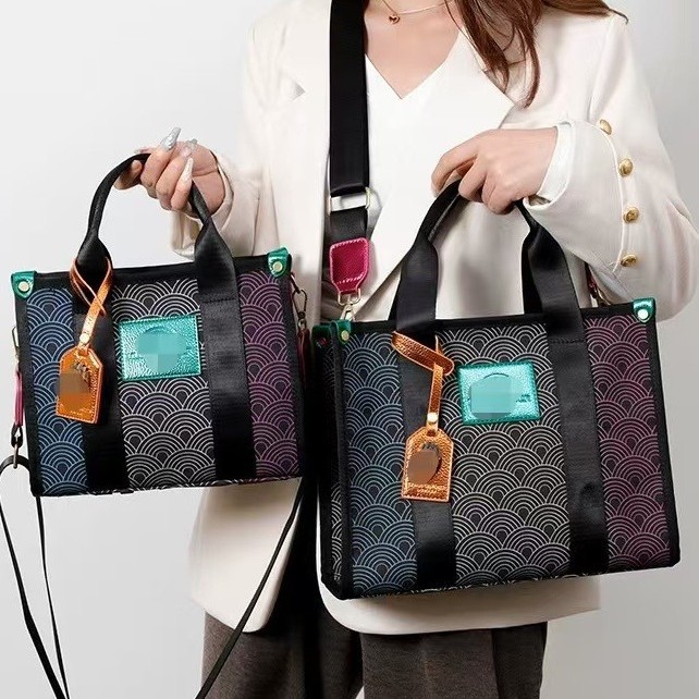 Bolso diagonal simple y versátil Bolso de cabeza de águila de moda Bolso de hombro estilo ins de estilo coreano portátil Bolso especial femenino de textura de moda