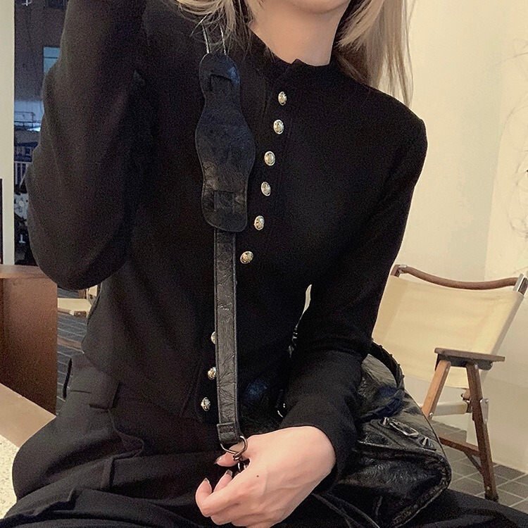 2023 new style metal buckle French style niche long sleeve women's autumn and winter slim fit fashionable high-grade short bottoming shirt top 2023 new style metal buckle French style niche long sleeve women's autumn and winter slim fit fashionable high-grade short bottoming shirt top
