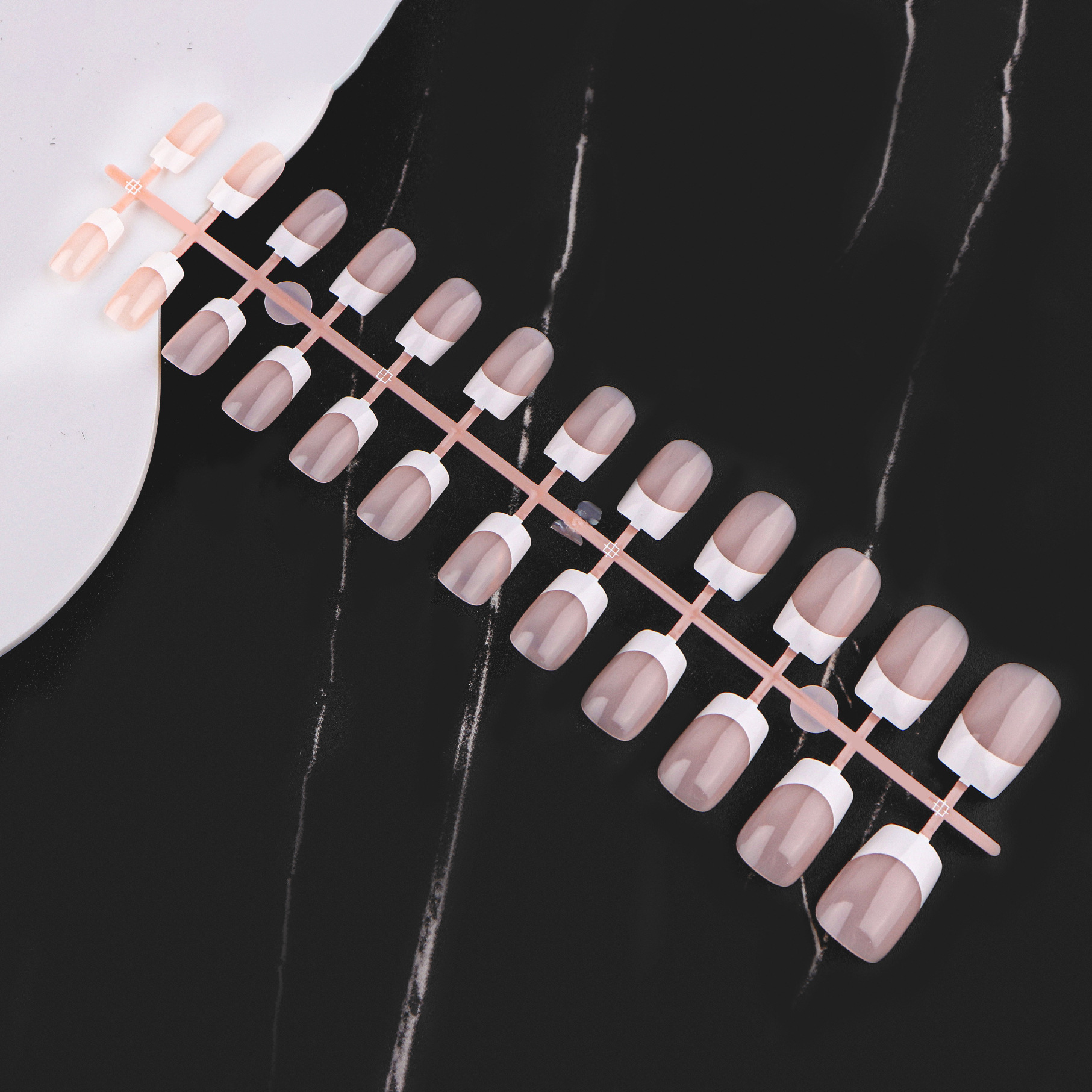 European and American Cross-Border Short Square French Fake Nails Wearable Nail Art Stickers Finished Nail Stickers 24 Pieces Nail Art Stickers Wholesale