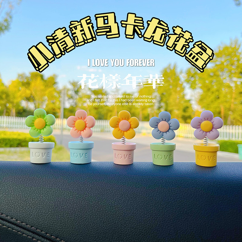 Nuevos adornos de coche, macetas pequeñas frescas, plantas en macetas, lindas cabezas, decoraciones de la consola central del coche