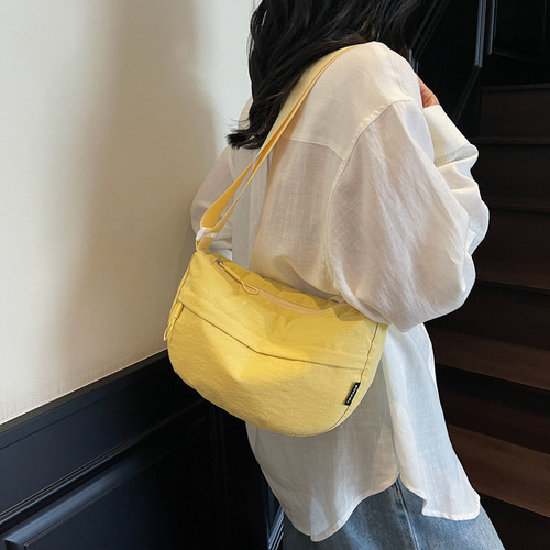 Summer Large Capacity High-End Commuter Crossbody Bag for Women 2025 New Model Lightweight Orange Canvas Dumpling Bag