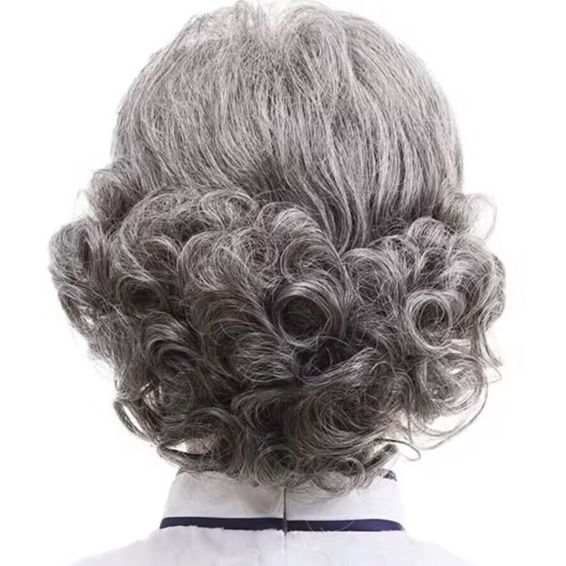 かつらの女性のショートヘアの新型の自然な小品のお笑いの短い巻き髪の老人の洋気のおばあさんの全体のカバーの現物の卸売り|undefined
