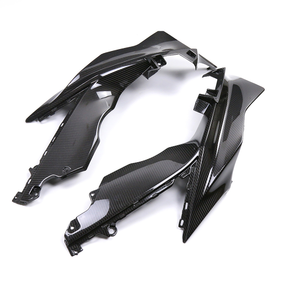 Suitable for new YAMAHA YAMAHA R3 front large side plate carbon fiber shell motorcycle modification accessories