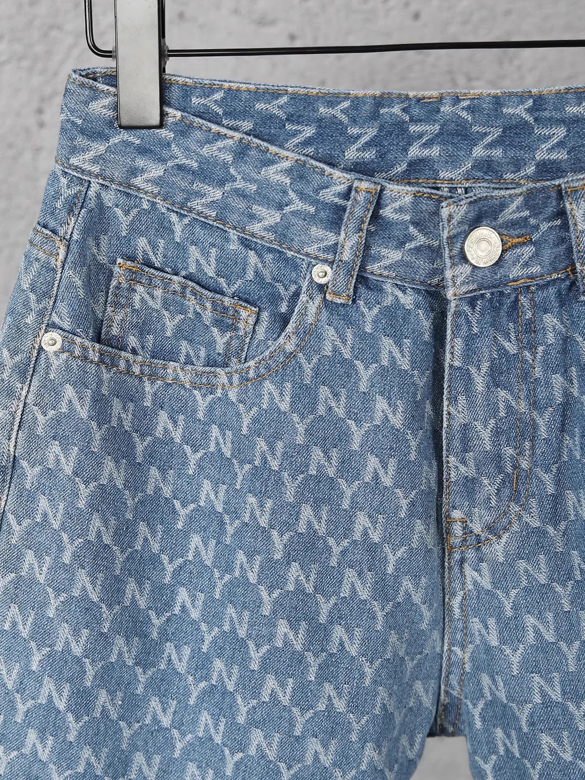 Men's Clothing Men's Style Lightweight Summer Shorts Trendy Versatile Luxury Straight Leg Five Point Pants For Formal & Casual_mkmklike.com