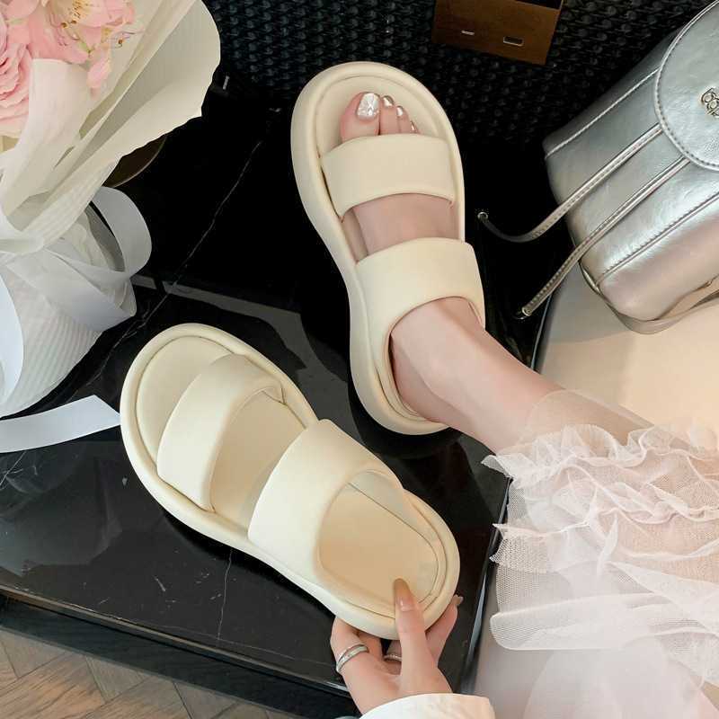 Very Comfortable and Height-Increasing Thick-Soled Outer Slippers 2024 Summer Platform Mid-Heel Round-Toe Lazy Style Casual Sandals for Women
