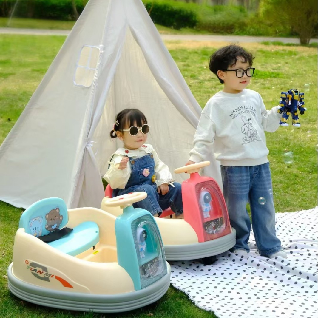 Coche de choque para niños nuevo coche eléctrico juguete bebé coche de deriva control remoto se puede sentar en el interior y el exterior 1 - 7 años de edad