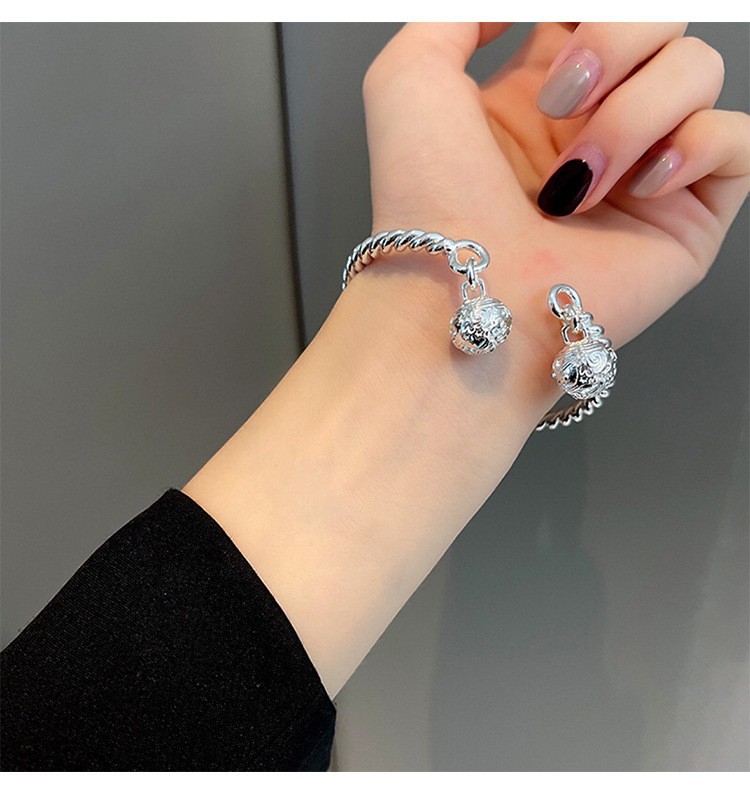 Cuatro piezas estilo nacional retro novias pulsera luz nicho de lujo de alta calidad pulsera todo partido abierto pulsera ajustable para las mujeres