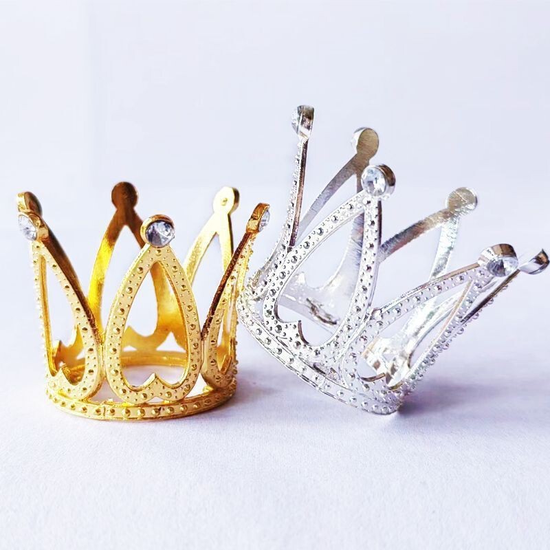 Small Crown Cake Decoration Vintage Children's Mini Birthday Crown Ornaments Princess Golden silver Metal Crown