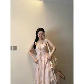 跨境夏季新款纯欲风木耳边拼接吊带连衣裙女单排扣修身显瘦A字裙