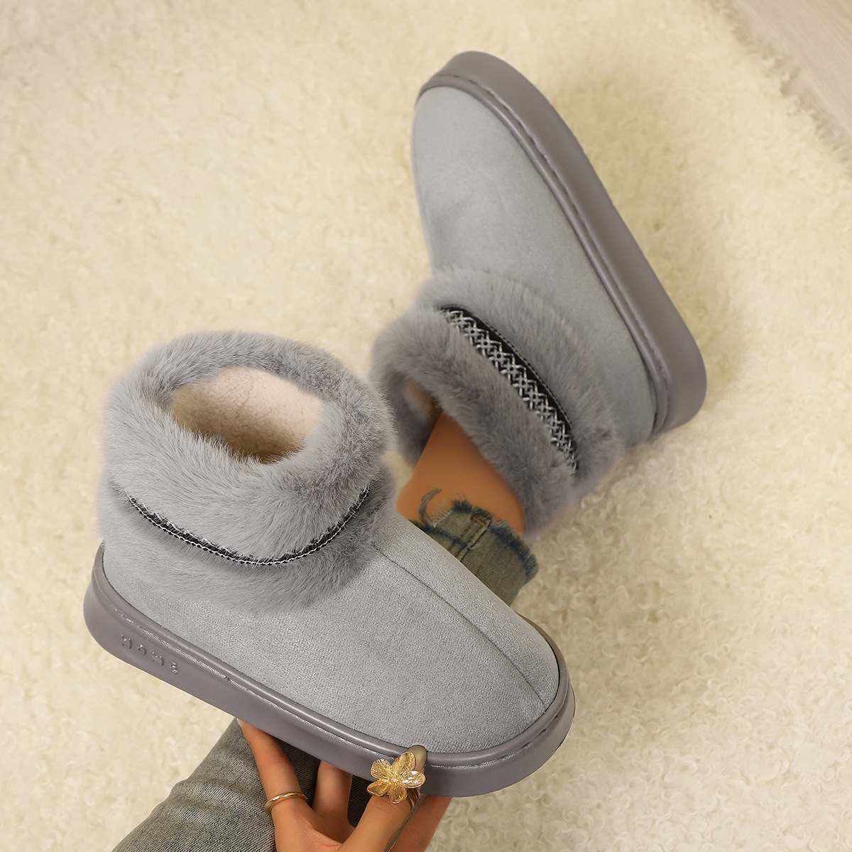 Nuevas zapatillas de algodón transfronterizas para el hogar de Amazon para mantener cálidas y gruesas parejas simples de otoño y invierno y medio paquete interior con muebles domésticos