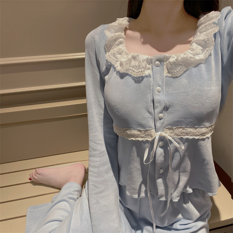 Cross-Border Foreign Trade Island Velvet Pajamas for Women, Autumn and Winter Thin Velvet Warm Pure Lust Style with Breast Pads and Slightly Flared Home Clothes