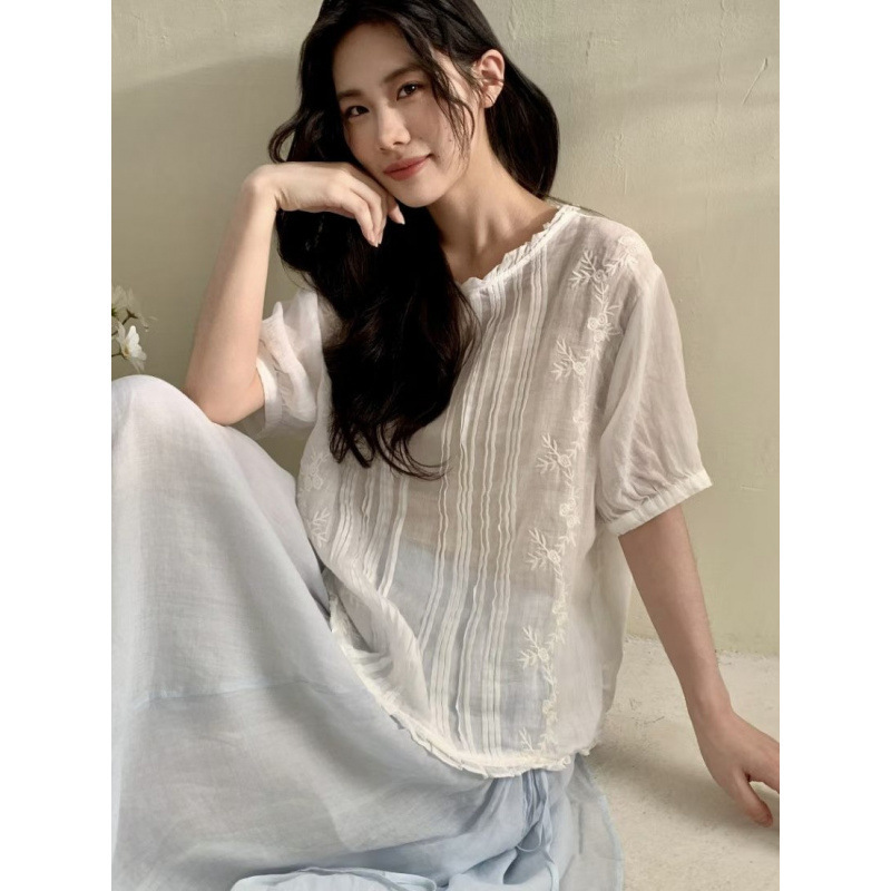 2026 New Summer Style Artistic Ramie Embroidered Lace Shirt for Women, Loose Large Size Pullover Top