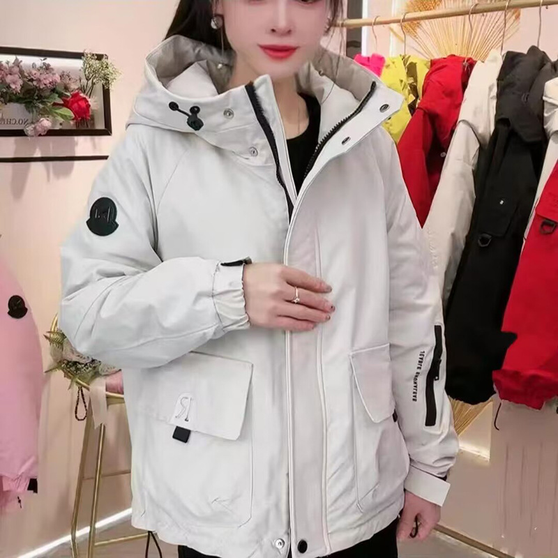 Otoño y invierno de 2025 ropa de mujer nueva moda casual con capuzas personalidad corta chaqueta de algodón deportivo suelto image 3