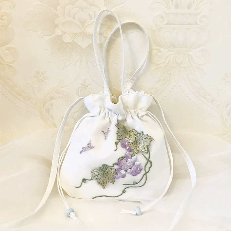 Handheld Hanfu Drawstring Bag, Embroidered Tassels, 22×22 cm, Handmade Accessory