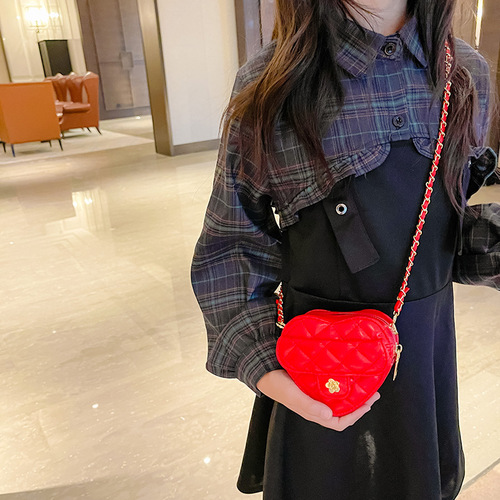 New rhombus embroidery children's bag for summer, fashionable and versatile love chain bag ins girl's shoulder crossbody bag
