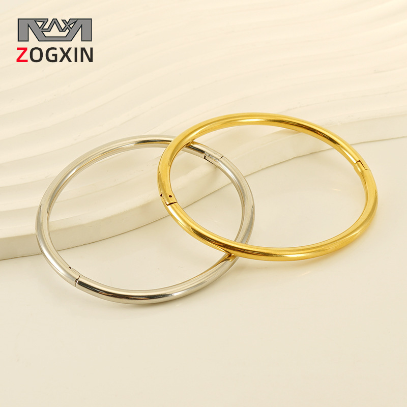 Pulsera de acero de titanio ovalada de oro simple nicho todo partido pulsera de acero inoxidable no se desvanece transfronteriza europea y americana joyería al por mayor