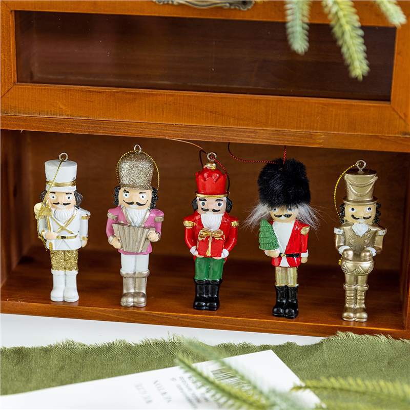 クロスボーダー新しいクリスマスクルミ兵士デスクトップ小さな樹脂装飾品ペンダント装飾品ペンダントクリスマスツリーアクセサリー|undefined