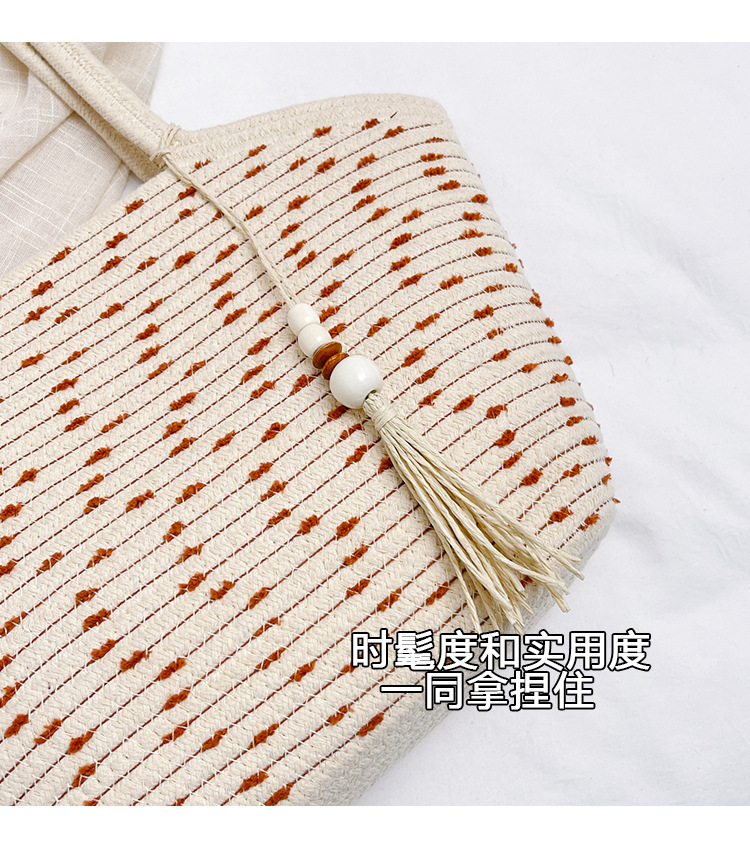 A trendy and stylish underarm bag for summer, a simple single-shoulder bag for women, and a fashionable, casual, and high-quality bag undefined