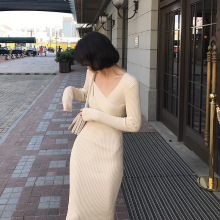 2023秋冬茶歇法式小众收腰炸街裙子高端打底针织毛衣连衣裙长裙女