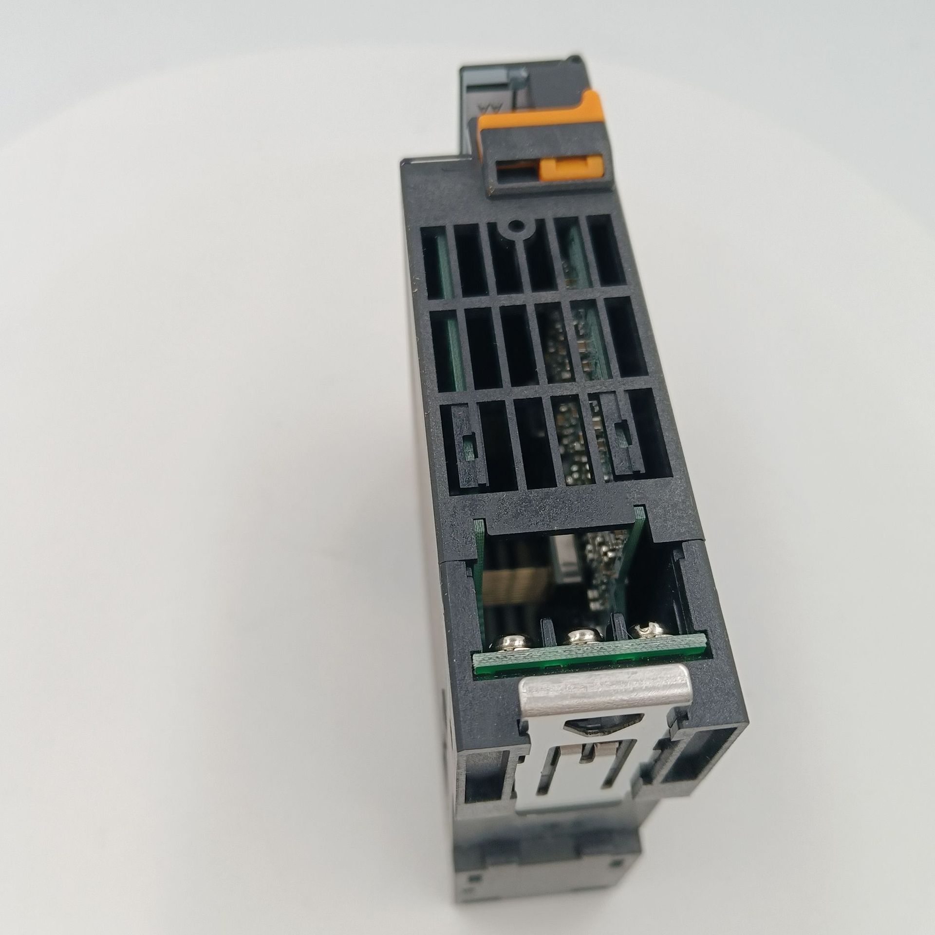 779BB919405542E8320D72F4F05469