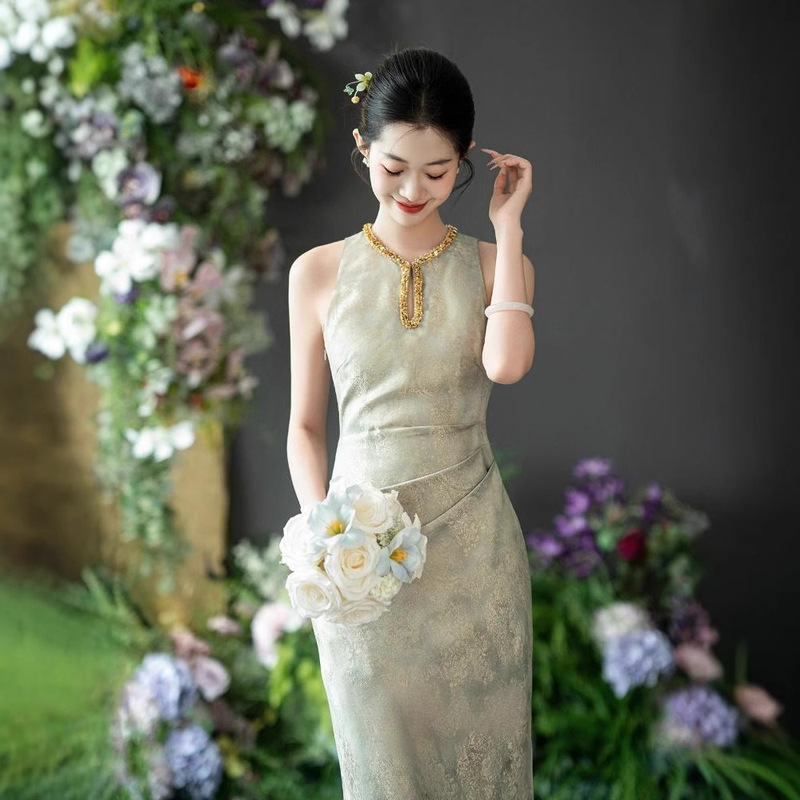 Bridal Toast Dress 2026 New Style High-End Halter Neck Elegant Evening Dress Temperament Engagement Cheongsam Dress Bridal Toast Dress 2026 New Style High-End Halter Neck Elegant Evening Dress Temperament Engagement Cheongsam Dress