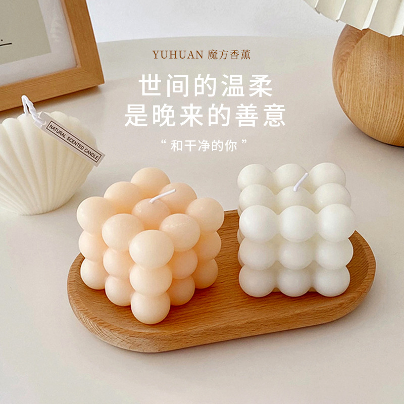 Fábrica directa en línea celebridad Cubo de Rubik aromaterapia vela ins estilo creativo bola Cubo de Rubik decoración hecha a mano regalo de la vela