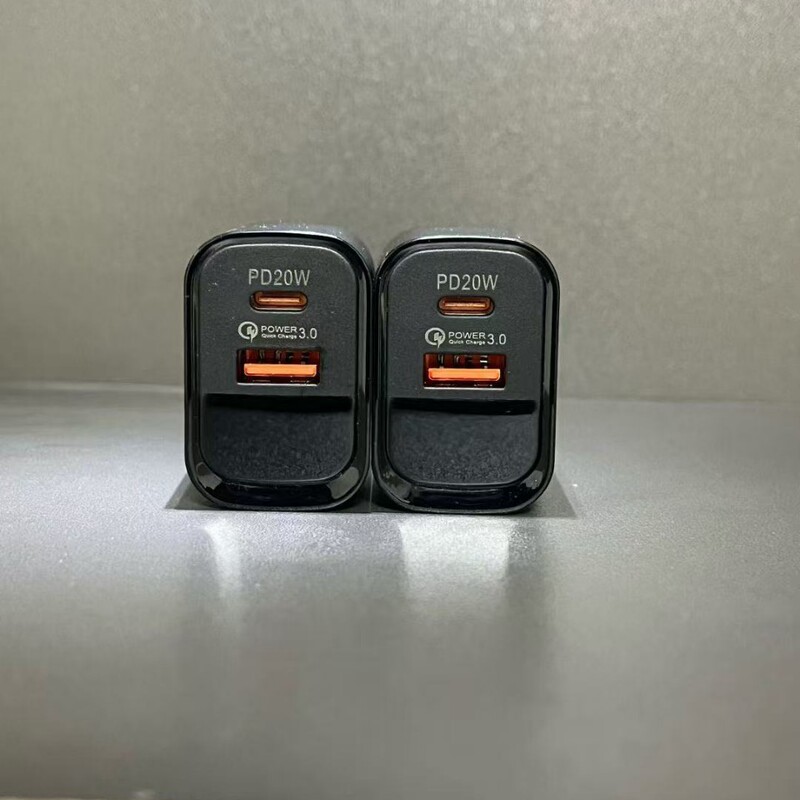 Multi-Port Car Charger Dual Usb+Pd Car Charger Pd Fast Charging Usb+Type-C Interface Car Charging Head Multi-Port Car Charger Dual Usb+Pd Car Charger Pd Fast Charging Usb+Type-C Interface Car Charging Head