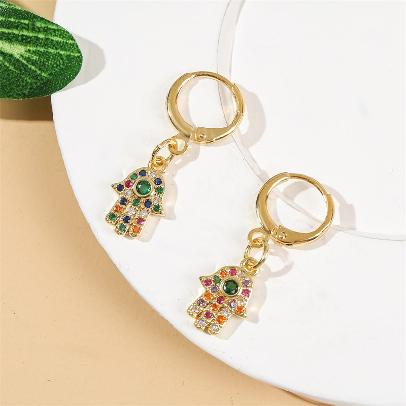 European And American Simple Trendy Unique Copper Inlaid Zirconium Palm Earrings Women's Korean Cute Exquisite Real Gold Electroplated Earrings display picture 6