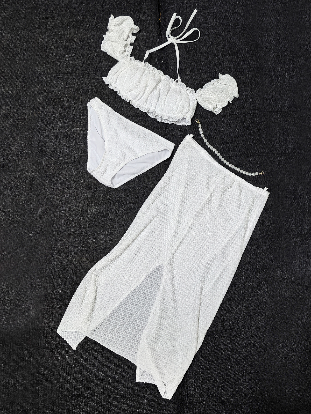 Vacaciones en la playa de estilo puro arroz blanco perla bikini en la playa de cuello colgante de tres piezas paquete de vestido de cadera larga trajes de baño mujeres